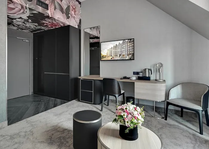 Grano Old Town فندق