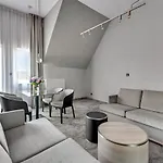 Grano Old Town Hotel
