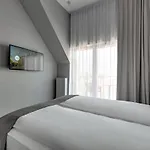 Hotel Grano Old Town 4*