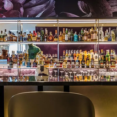 ホテル Grano Old Town 4*