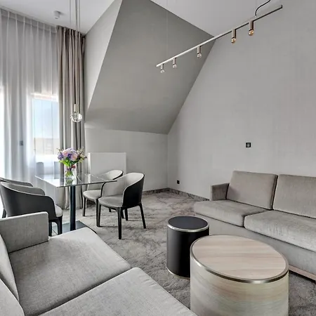 Grano Old Town ホテル