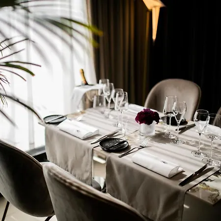 Grano Old Town Hotel 4*