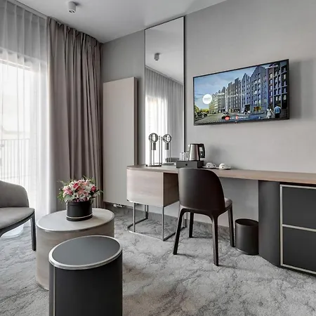Hotel Grano Old Town 4*