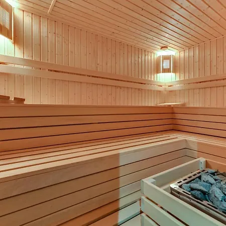 Grano Old Town Hotel